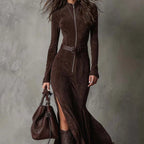 Almudena - Vestido largo marrón con cinturón